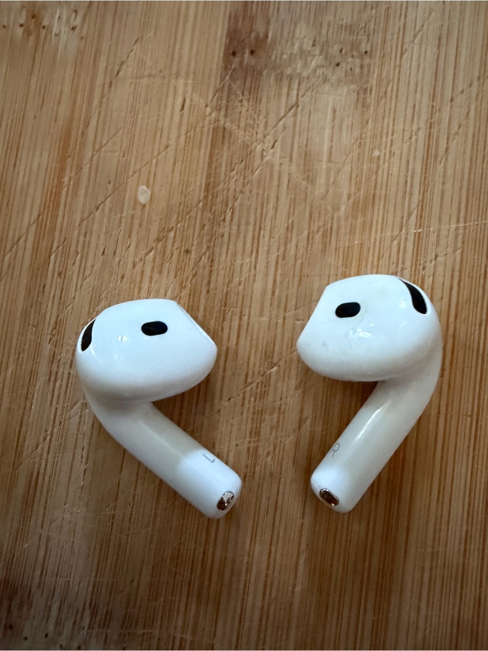AirPods no case 4th Gen